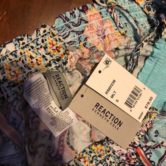 NWT Reaction Kenneth Cole Bell Sleeve Top - Picture 8 of 8